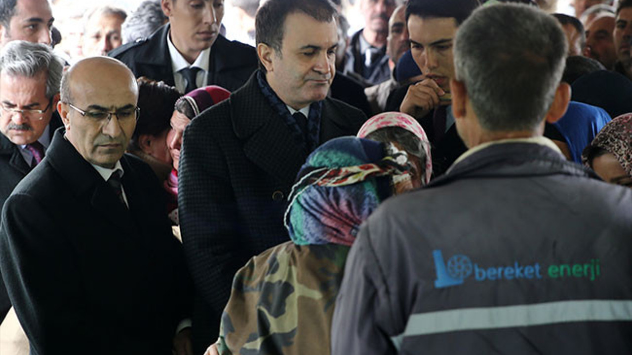 Cenaze töreninde acılı babaya büyük saygısızlık