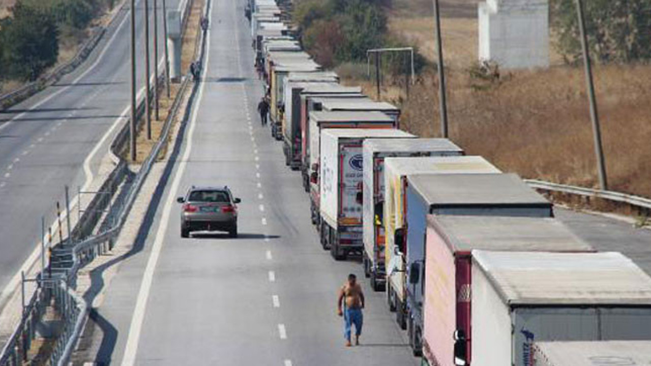 Sınır Kapısında işlemler durdu