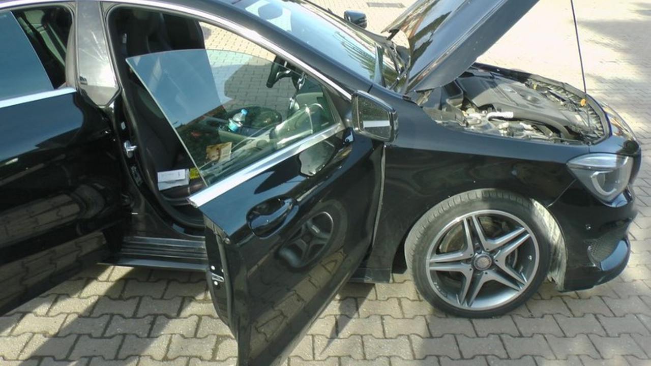 Eski emniyet amiri 54 kilogram esrar ile yakalandı