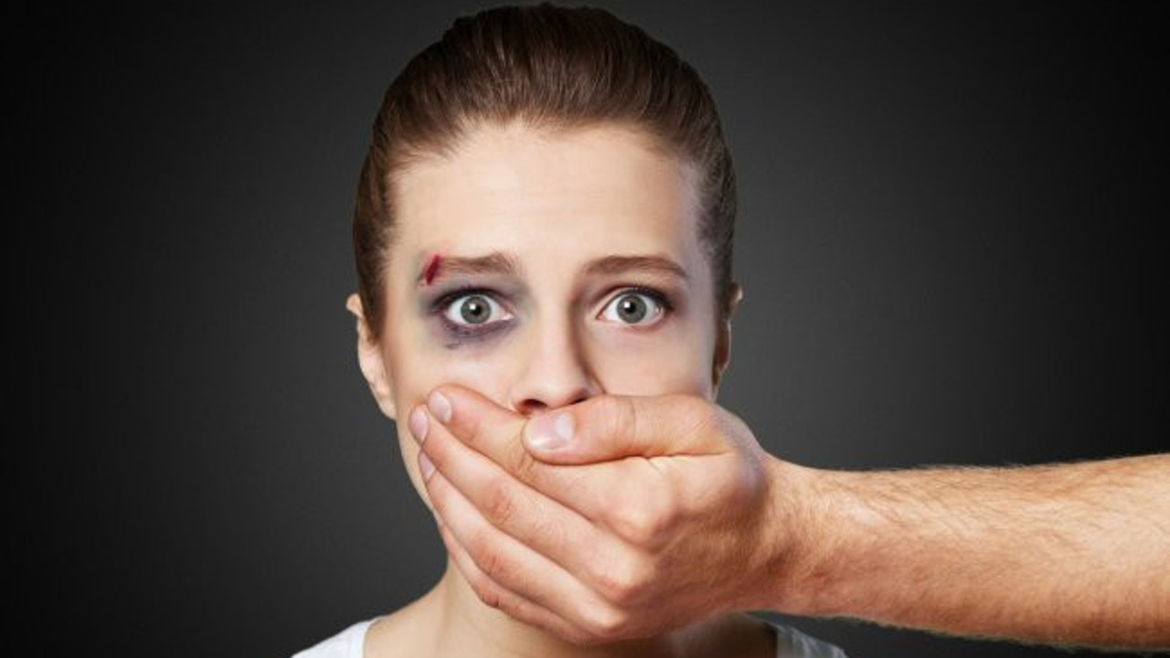 Kadına şiddete sessiz kalma