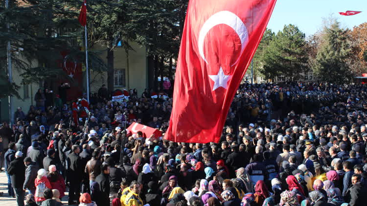 El Bab şehidi son yolculuğuna uğurlandı (08 Aralık 2016)