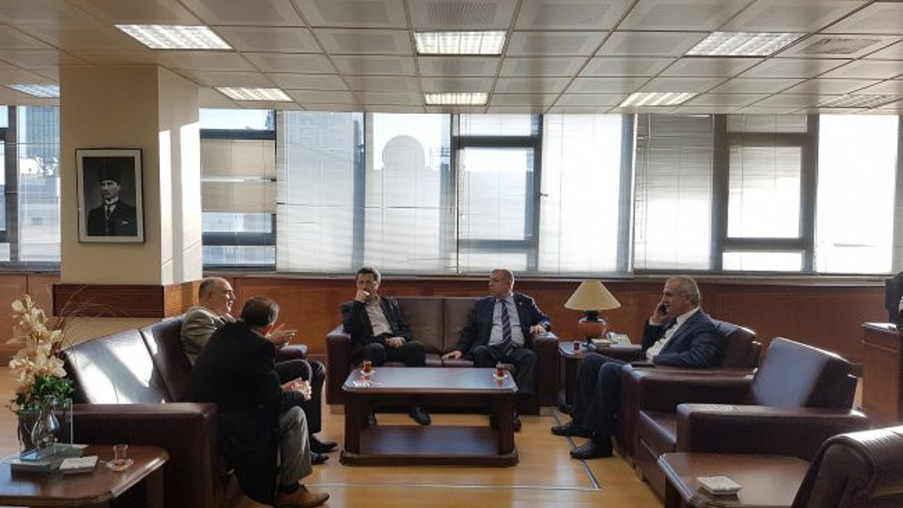 Ümit Özdağ’dan Yeniçağ’a geçmiş olsun ziyareti