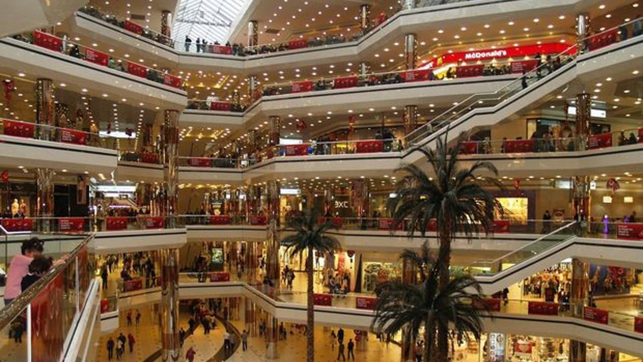 Saldırılar sonrası AVM'lerde yeni dönem