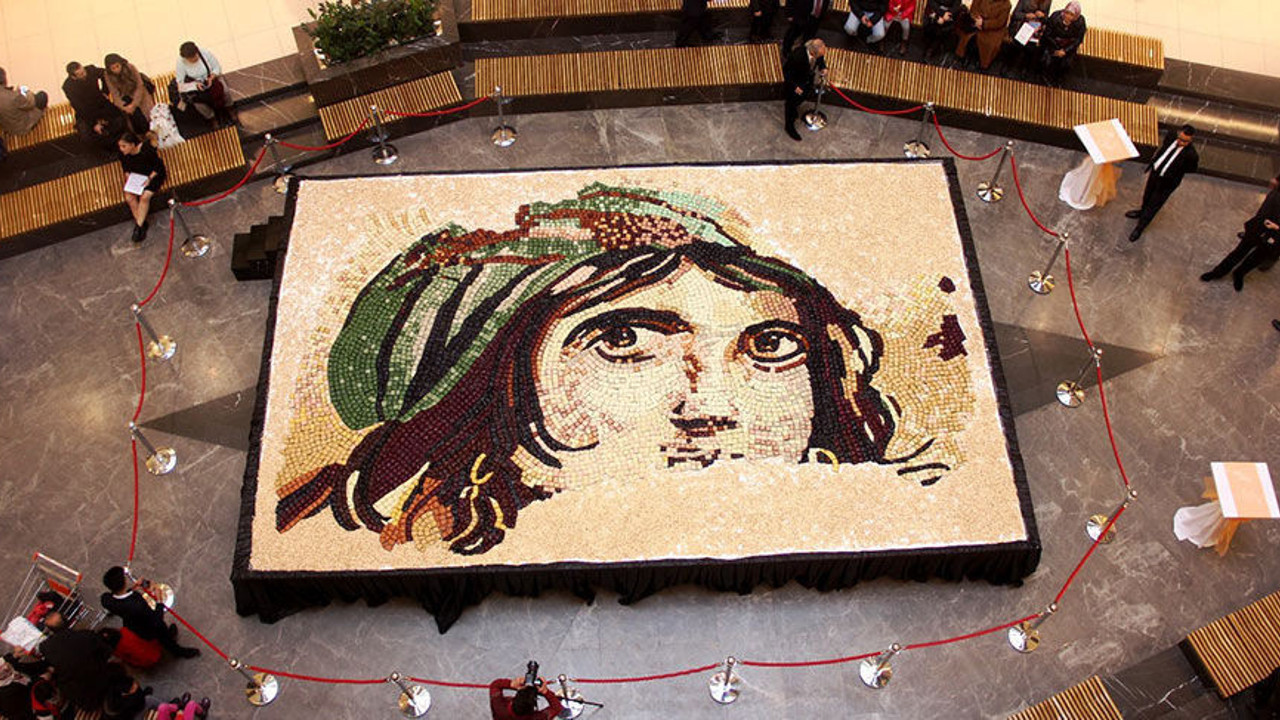 6 bin 160 baklava dilimiyle mozaik rekoru