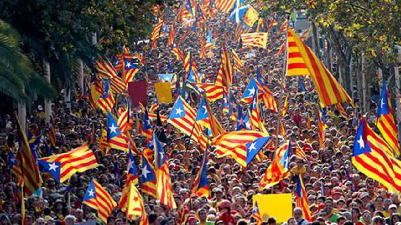 Katalanlar, ayrılık için referanduma hazırlanıyor