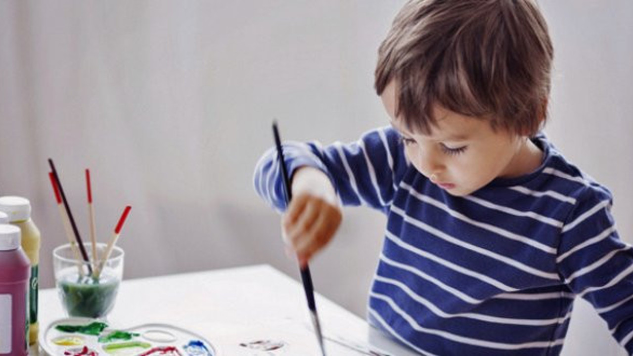 Çocuğunuzun resimlerindeki derin mesajları biliyor musunuz?