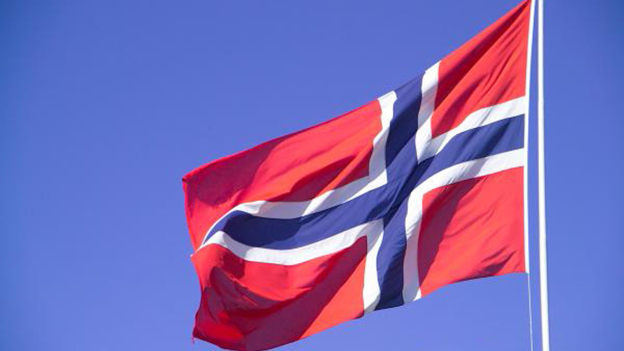 Norveç darbecilere sahip çıktı