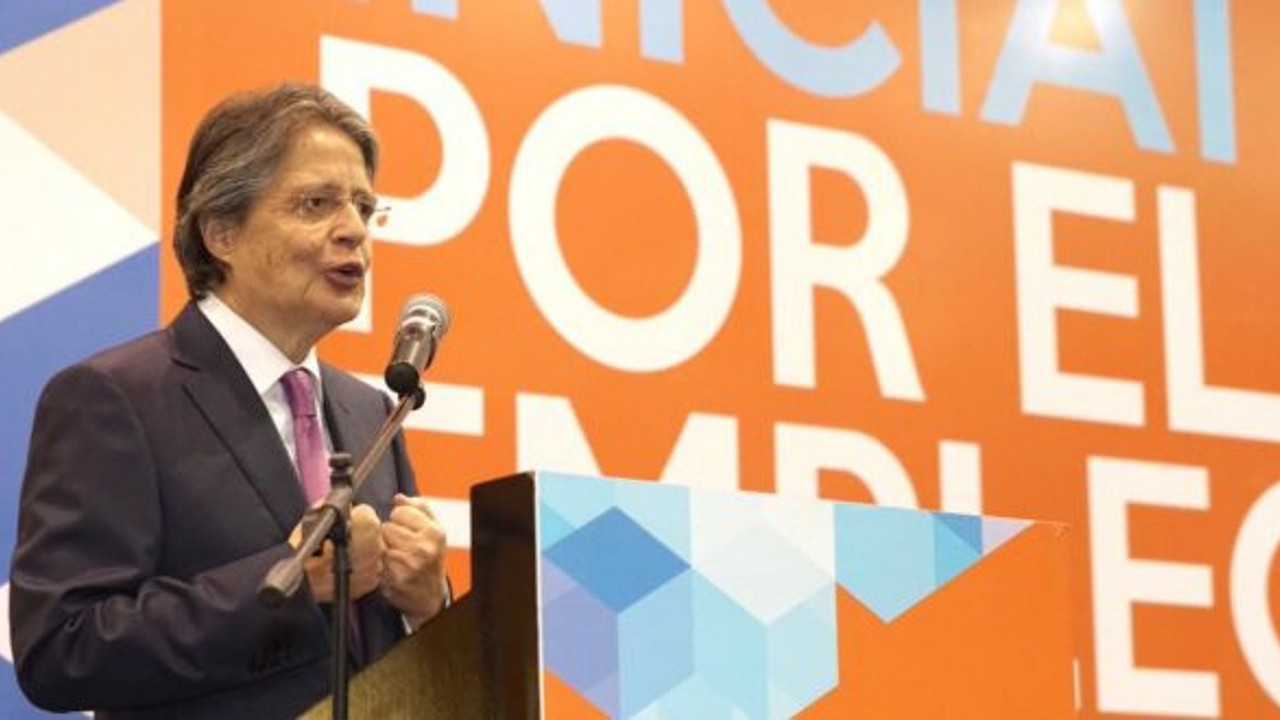 Ekvador'da başkanlık gerginliği büyüyor