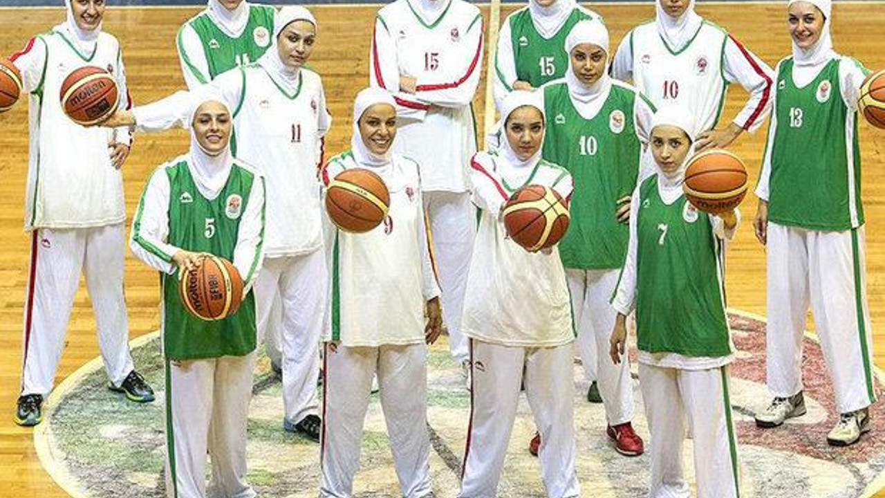 FIBA'dan devrim gibi başörtüsü kararı