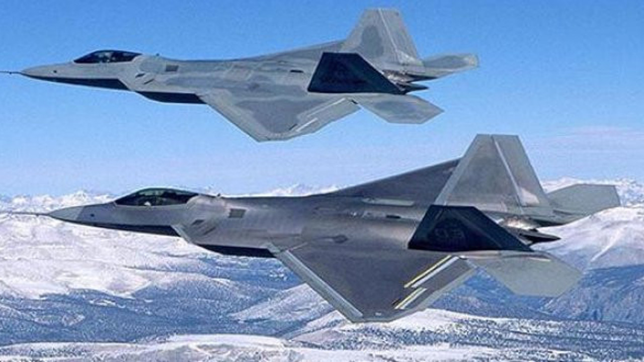 Türk yolcu uçakta olay çıkardı