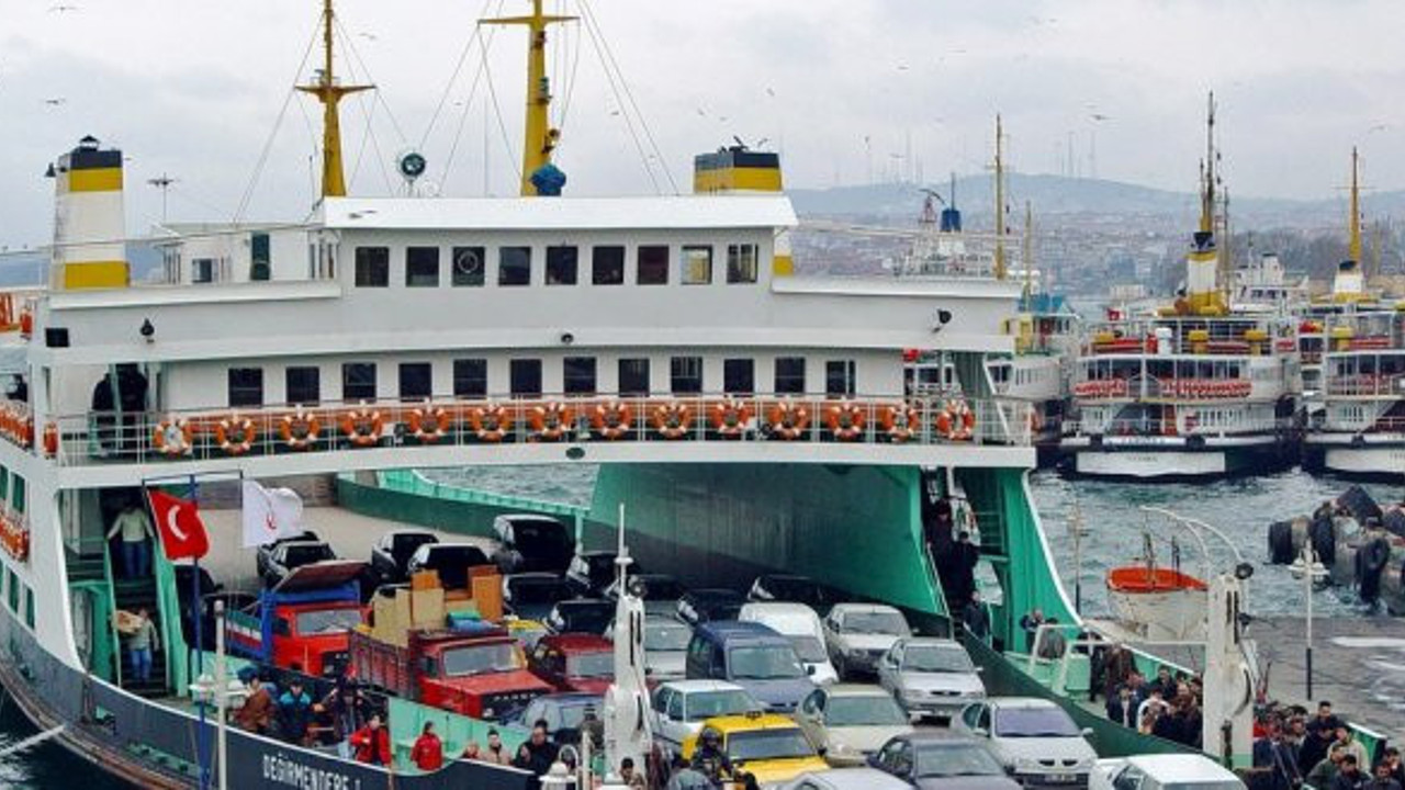 O taşıtlara 'arabalı vapur' yasağı