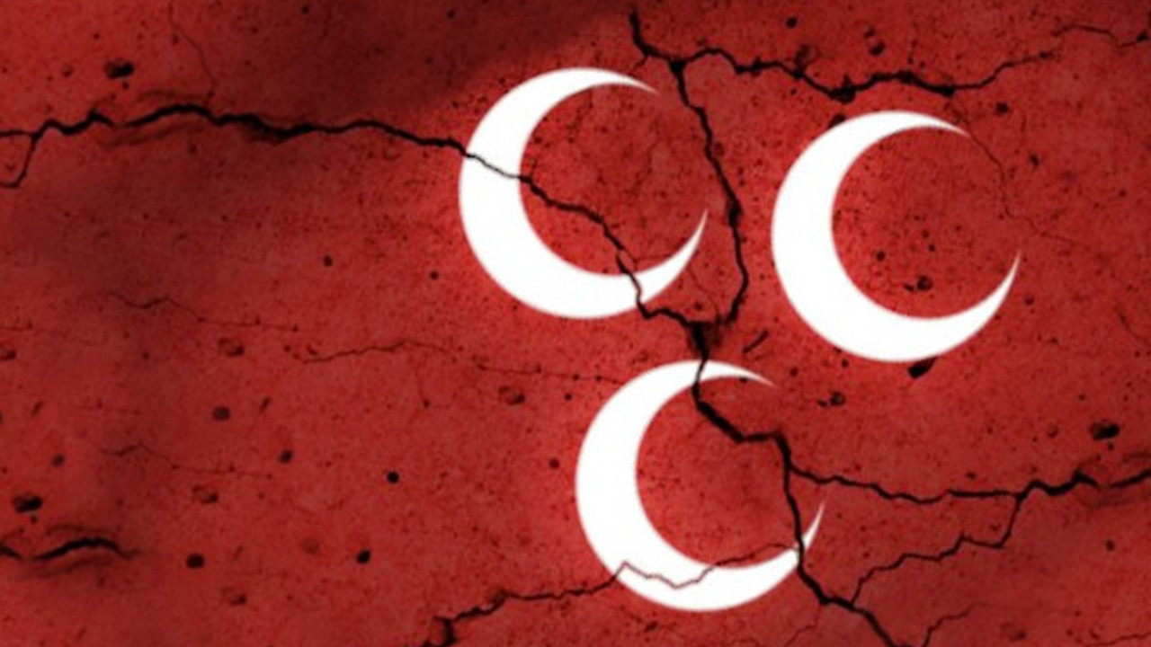 MHP'de deprem: 200 kişi istifa etti
