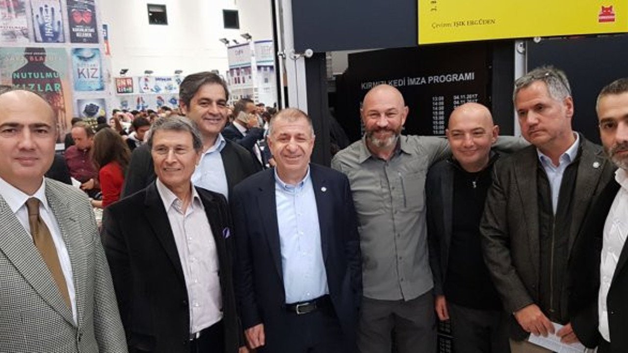 İYİ Partililer TÜYAP'ta ilgi odağı oldu