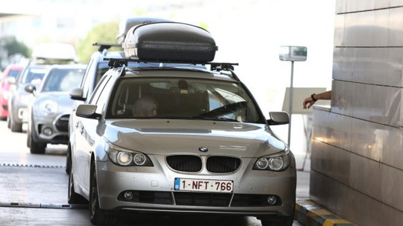 Hükümet, Avrupa'da yaşayan Türkleri zora soktu