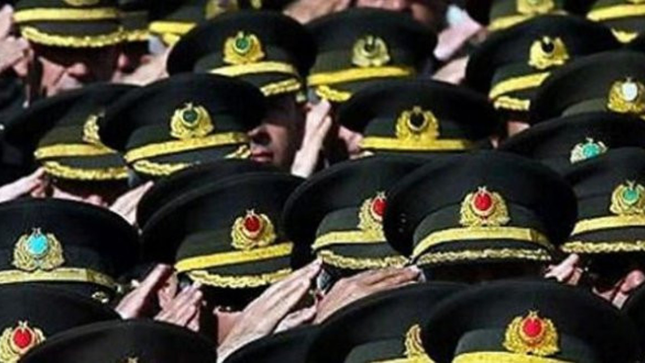 Kumpas mağduru subaylara kötü haber