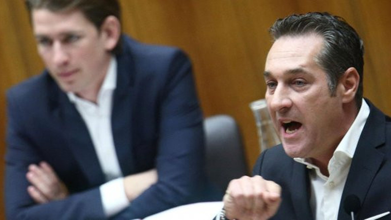 "Siyasetçilere küfretmek vatandaşın hakkı"