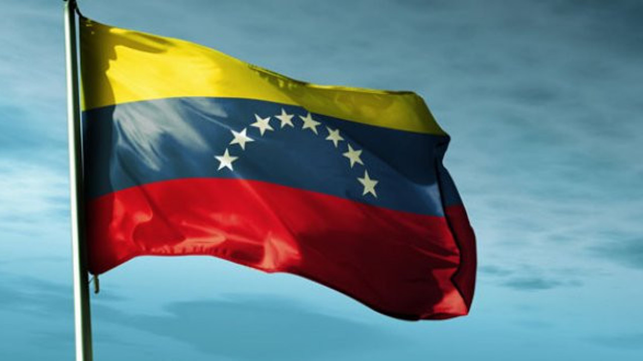 Venezulla'da bir kasaba kendi parasını bastı