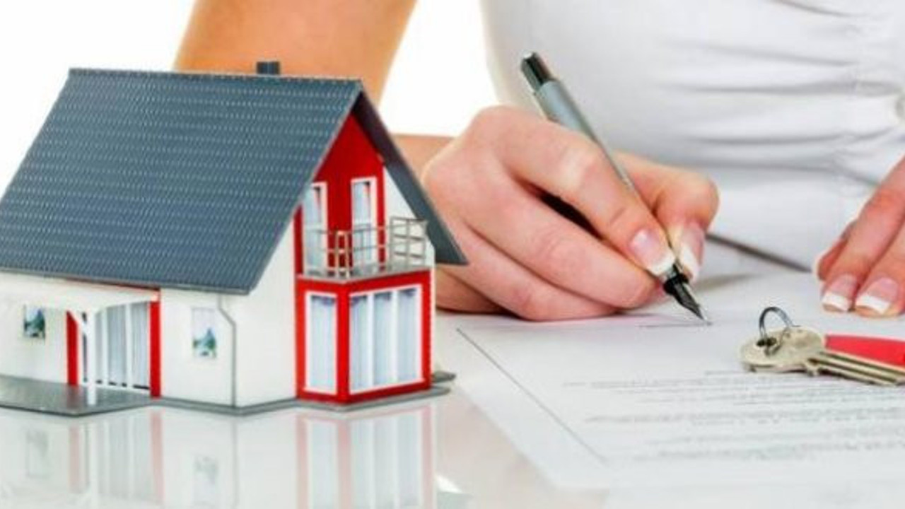 Konut satışları düşmeye devam ediyor