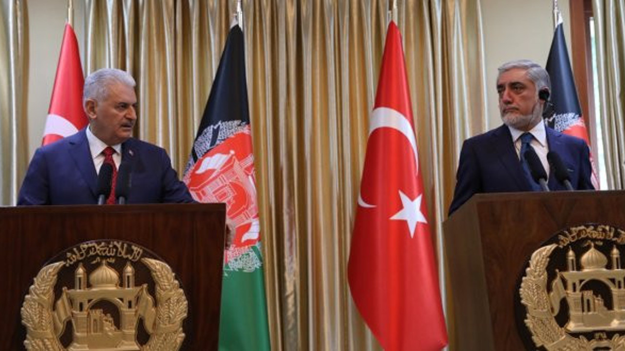 Yıldırım: "Yasal yollardan gelen kardeşlerimizin başımızın üstünde yeri var"