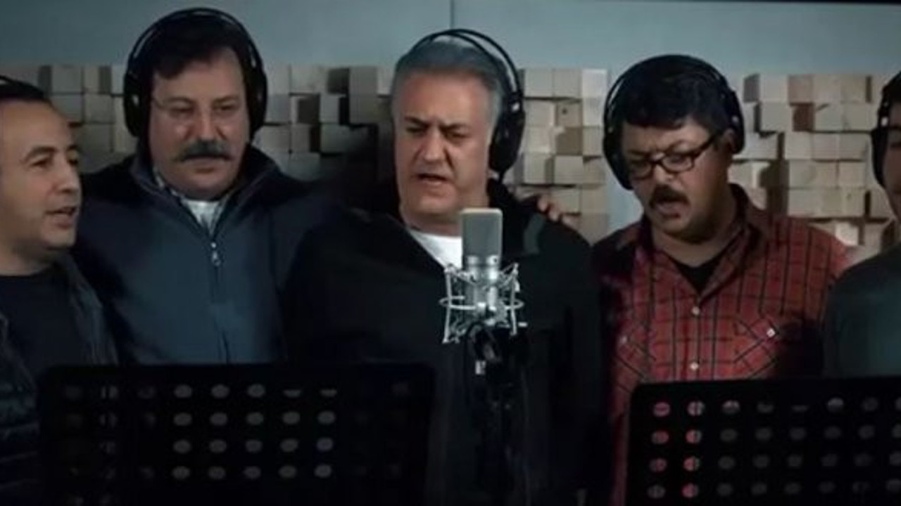 Ünlülerden Türkiye Marşı