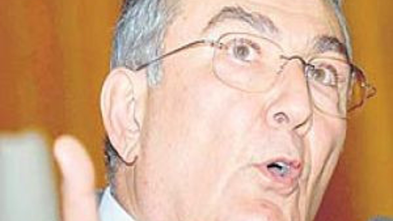 Baykal: Hukuk garabeti