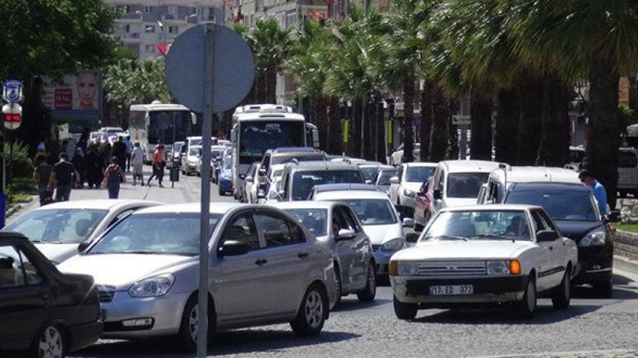 Feribotta bayram kuyruğu