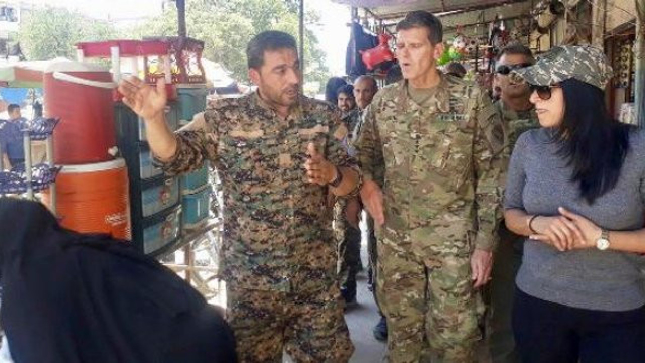 ABD'li General Menbic'in merkezinde!