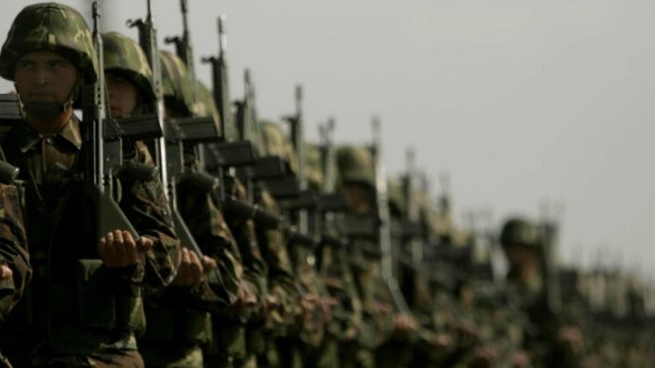 AKP'den bedelli askerlik için yeni önerge