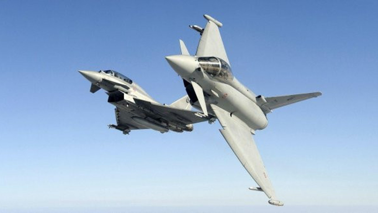 NATO uçağı yanlışlıkla füze fırlattı