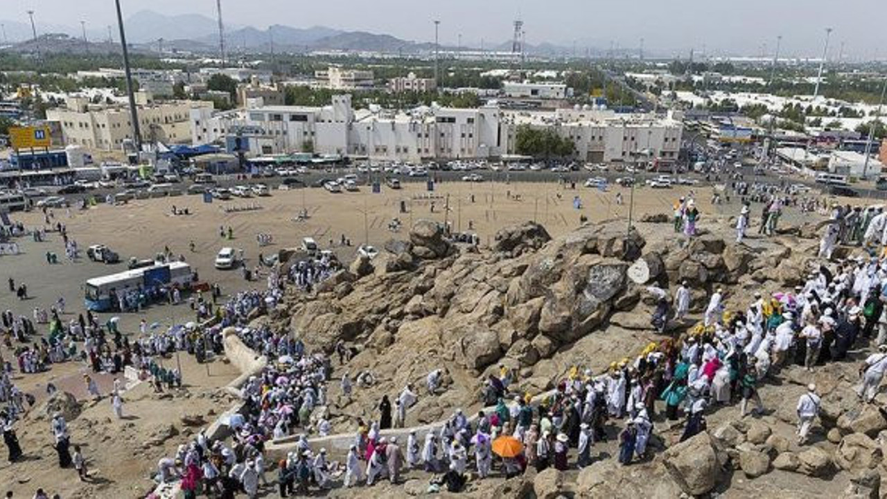 Hacı adayları yarın Arafat'a çıkacak