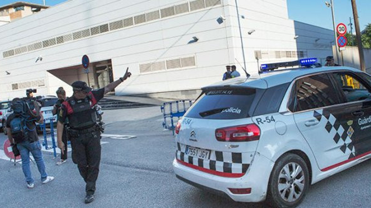 İspanya’da karakola saldırı