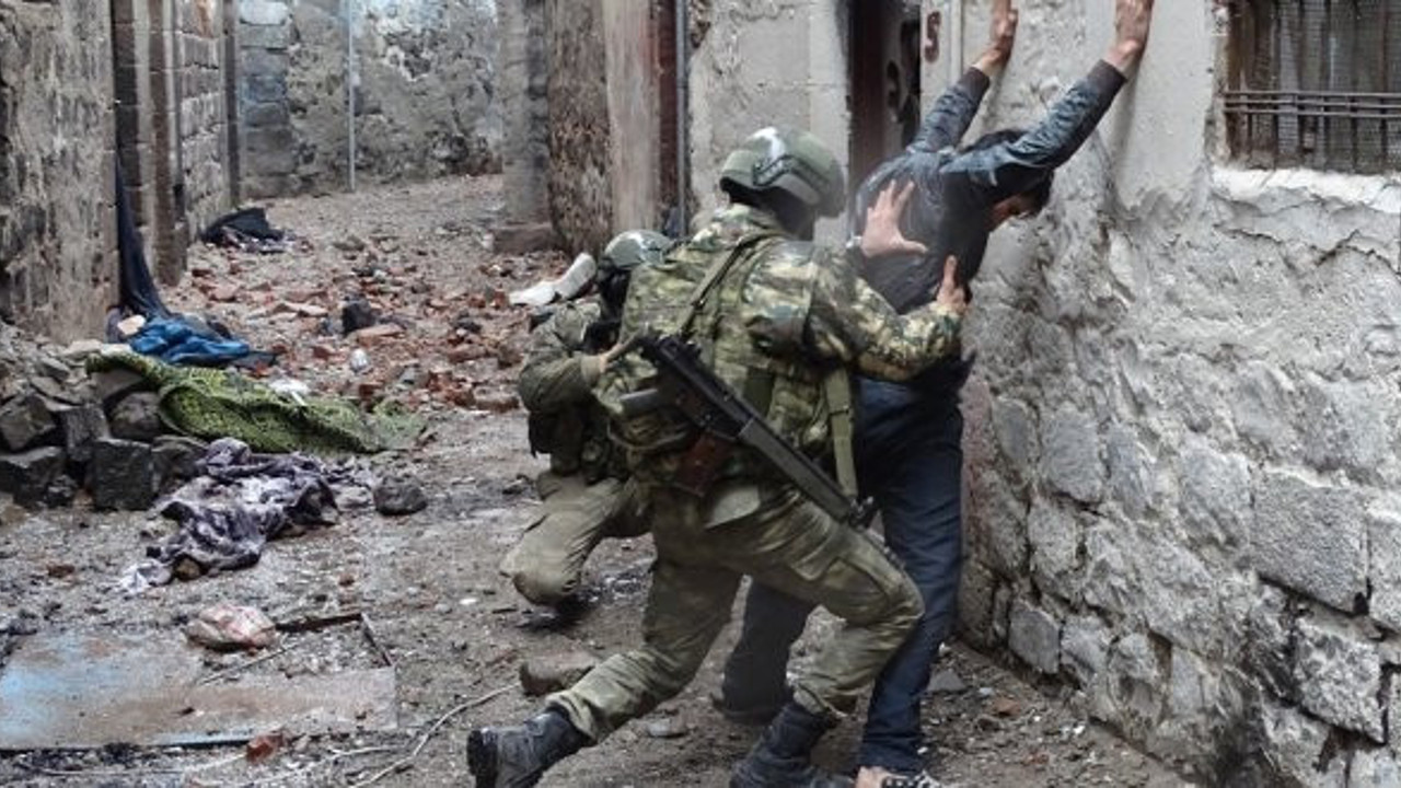 300 bin TL ödülle aranan terörist teslim oldu