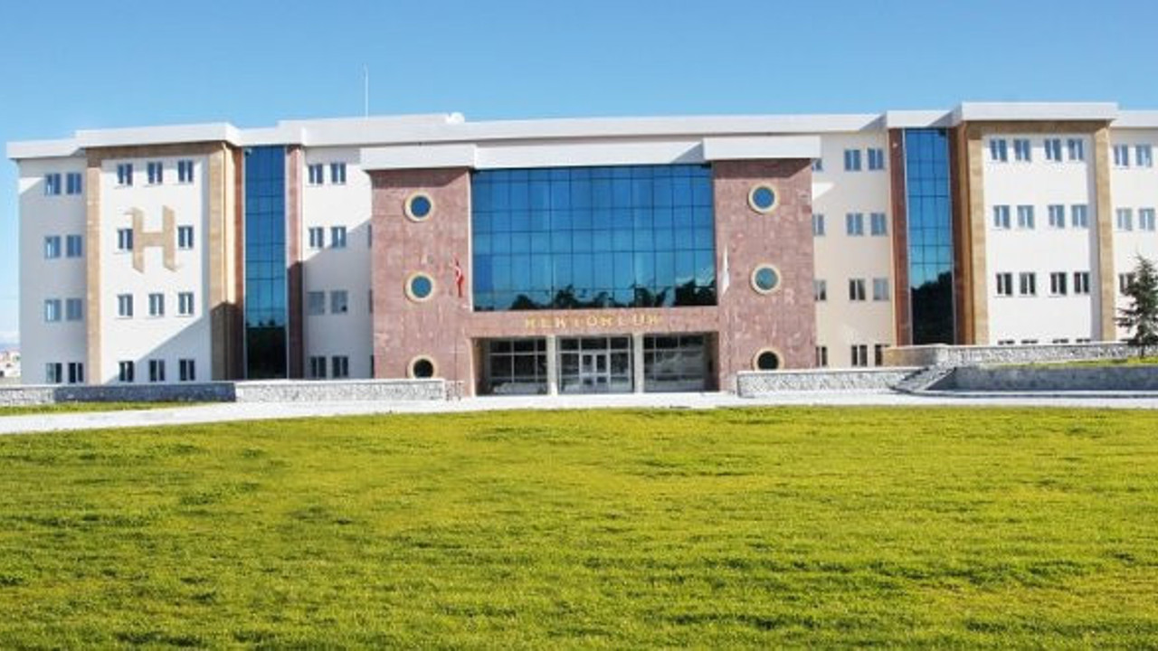 Üniversitenin akademisyen kadrosunu aile şirketine çevirmişler!