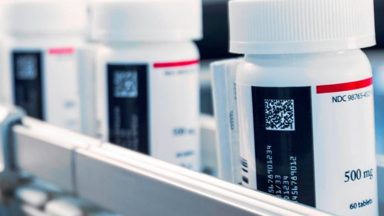 Bakanlık 'İlaç temin edilemiyor' iddialarını takibe aldı