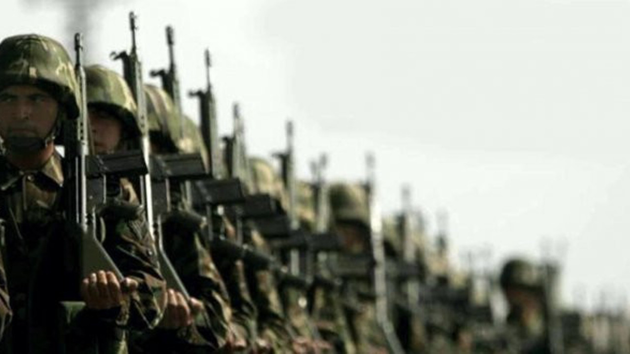 Hulusi Akar'dan tek tip askerlik açıklaması