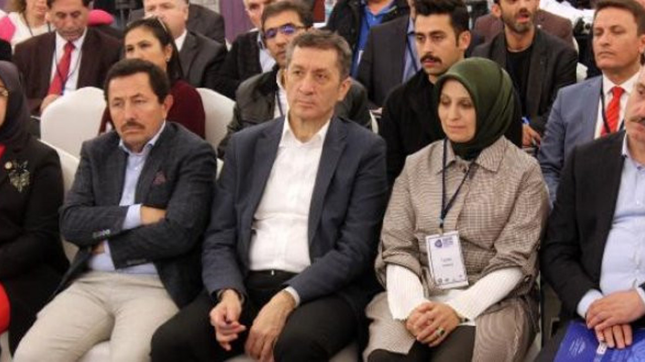 Milli Eğitim Bakanı Selçuk: Çocuklarımızı oyalıyorlar