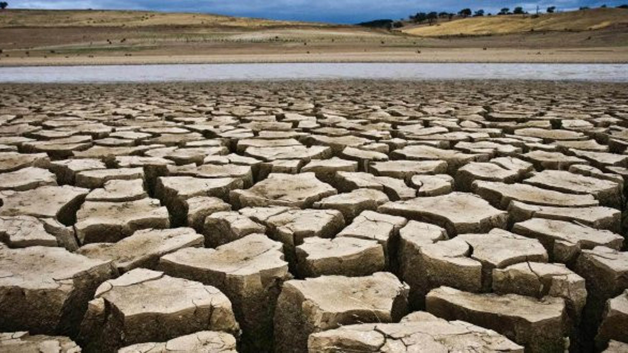 İran’ın Hürmüzgan eyaletinde kuraklık tehlikesi