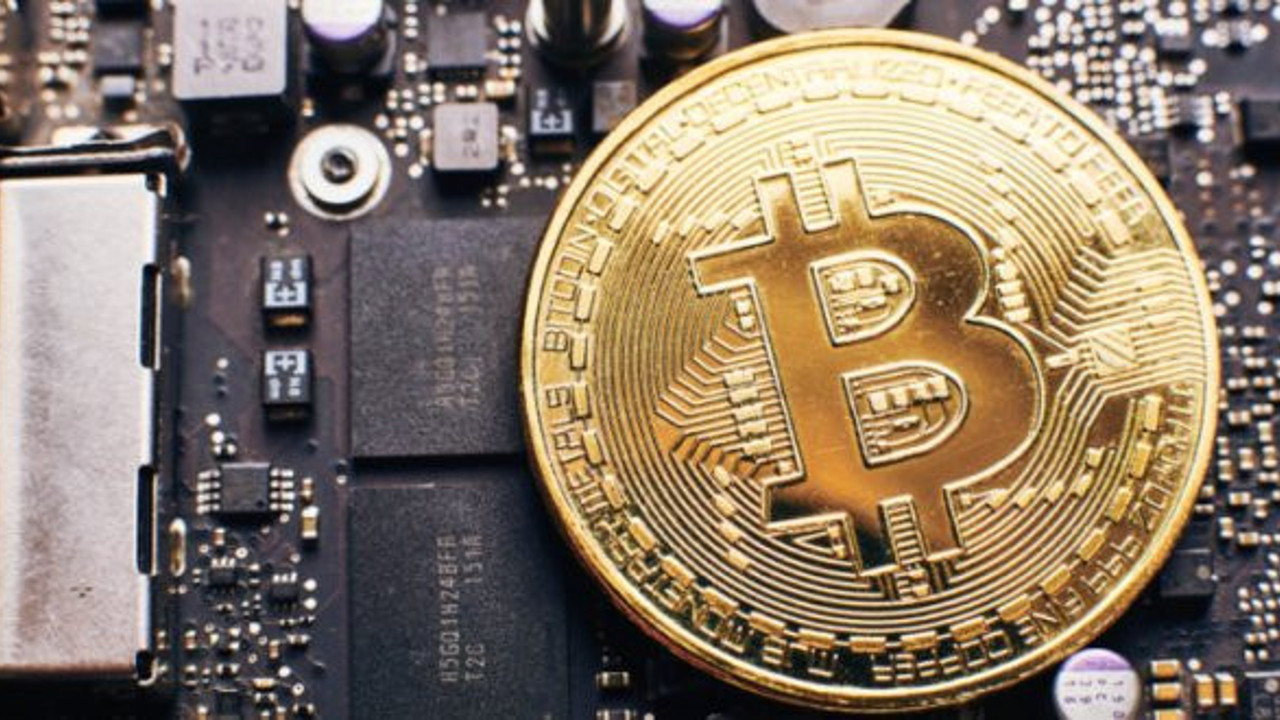 Bitcoin 4 bin doların altına indi