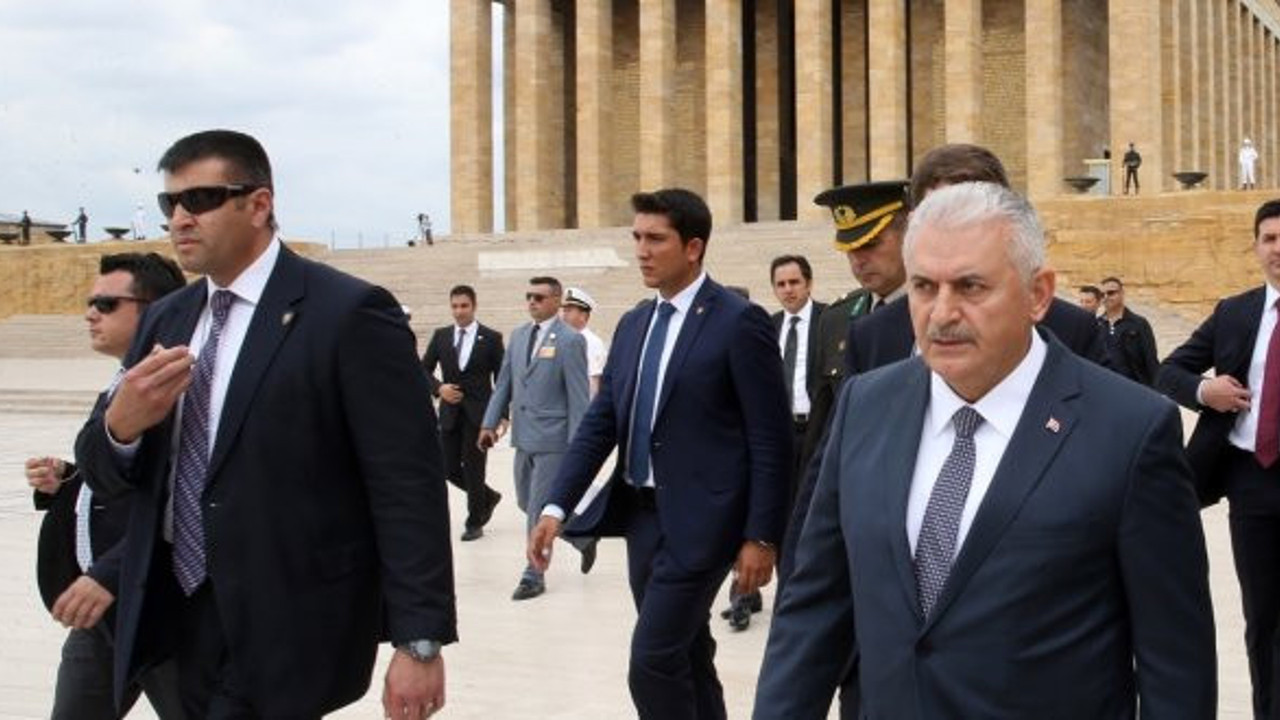 Protokole Binali Yıldırım ayarı