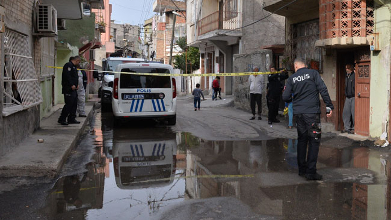 Damadının evini kurşunladı, sokak su içinde kaldı