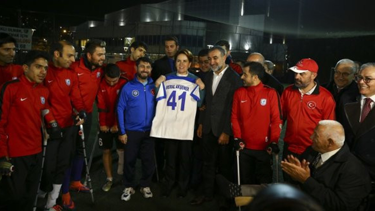 İYİ Parti ve Gaziler Ampute takımından dostluk maçı