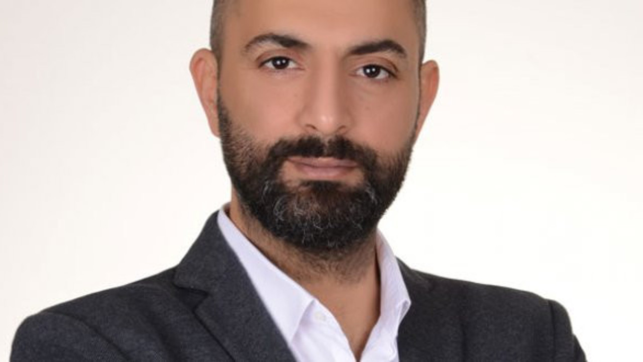 Yeniçağ yazarı Murat Ağırel'e büyük onur