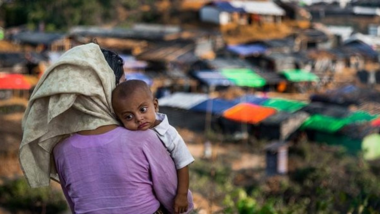 "Arakanlı Müslümanlara yapılan saldırılar soykırımdır"