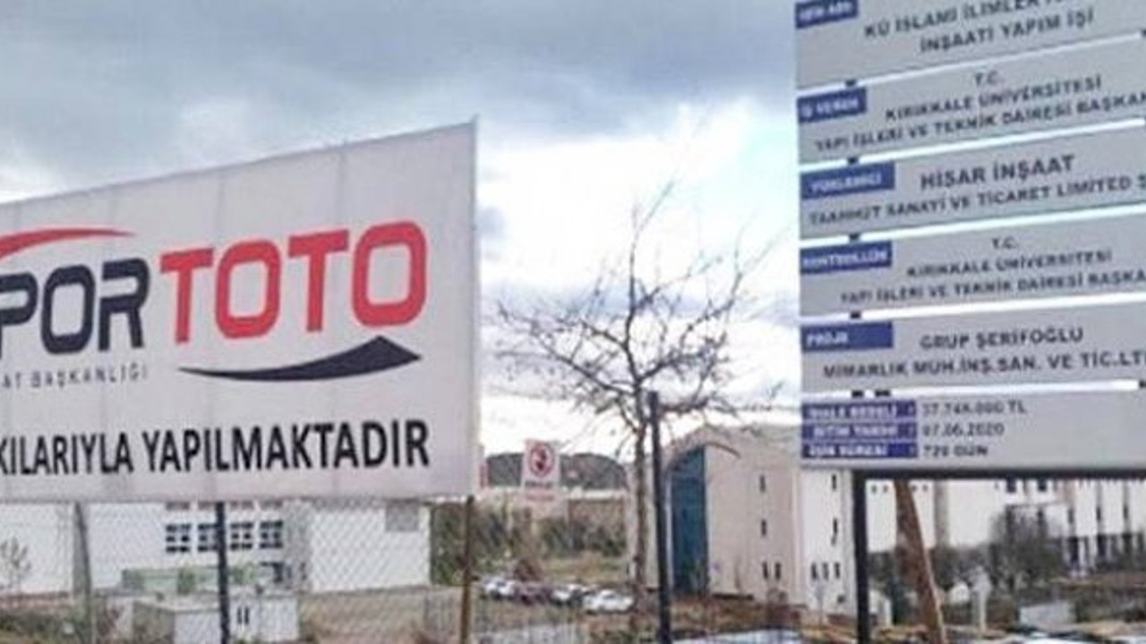 Akit: "Kumar parasıyla İlahiyat Fakültesi yapılıyor"