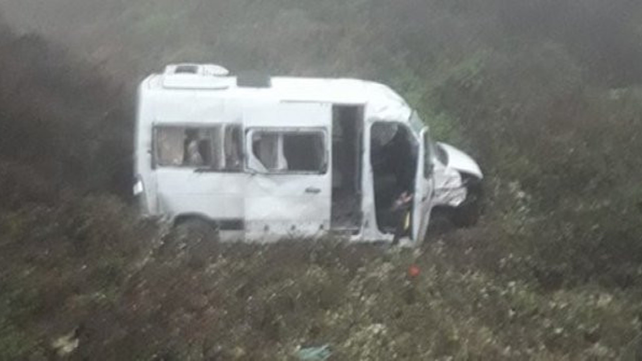 Bursa'da işçi servisi şarampole yuvarlandı!