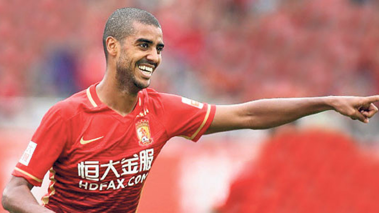 Galatasaraylı yöneticiden Alan paylaşımı!