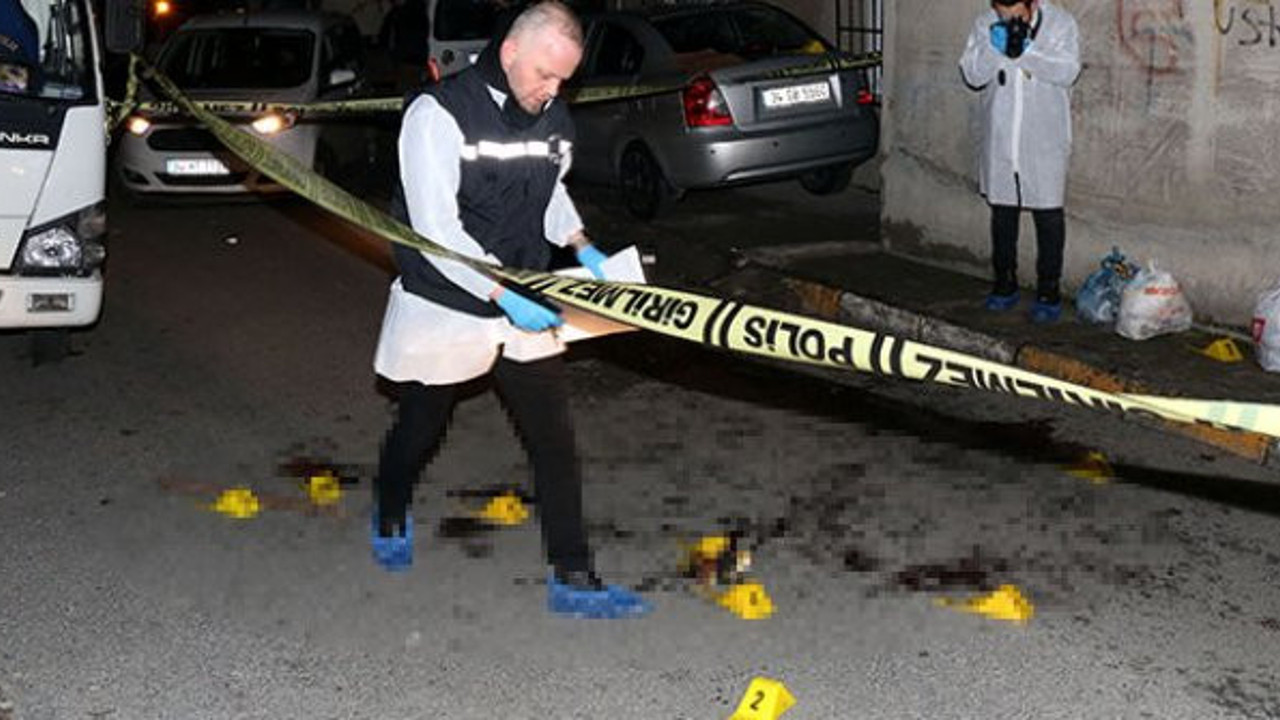 Kızını döven damadını sokak ortasında öldürdü!