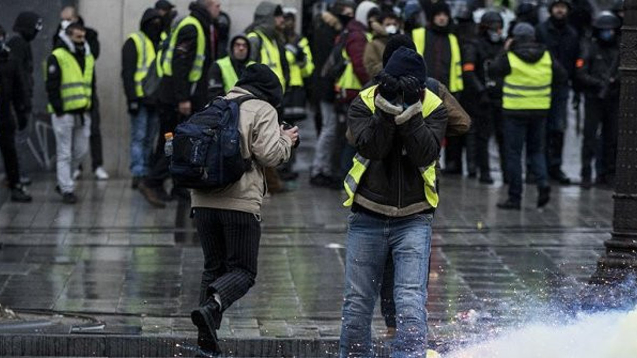 Fransa'da sokaklar yine karıştı