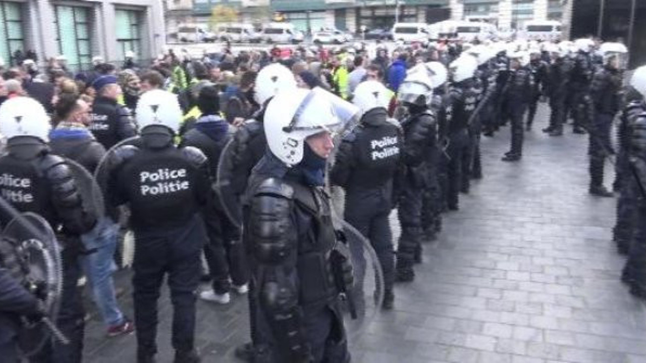 80 göstericiye karşı, 500'e yakın polisle müdahale