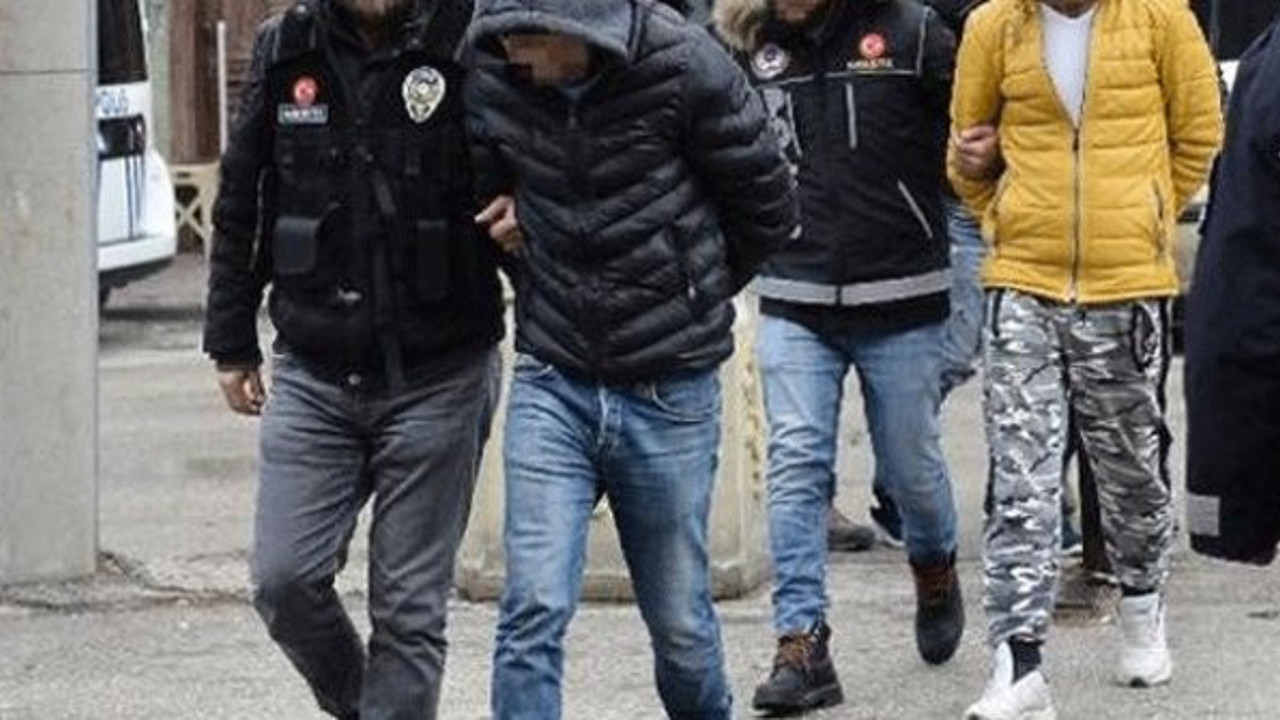 Eskişehir'de uyuşturucu operasyonu! 33 kişi gözaltına alındı.